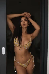 MARS DÓŁ BIKINI    